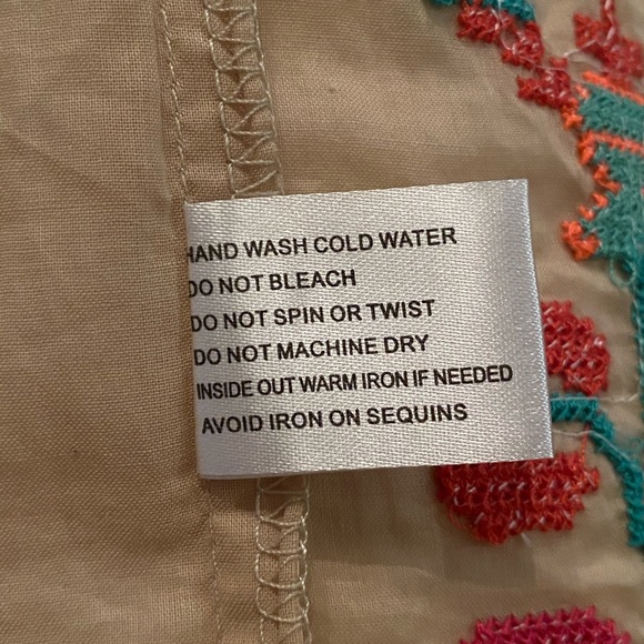 Luxe Moda Sequined Blouse - Picture 6 of 6